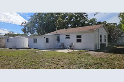 7523 Meadowlawn Drive N, Saint Petersburg, FL 33702 - Photo 22