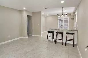 7523 Meadowlawn Dr N, Saint Petersburg, FL 33702 - Photo 4