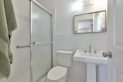 1667 N Dakota Avenue NE, Saint Petersburg, FL 33703 - Photo 18