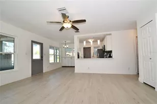 547 Tradewinds Dr, Dunedin, FL 34698 - Photo 4