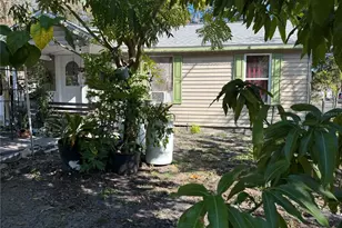 10 Mays St, Plant City, FL 33563 - Photo 4