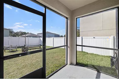 36412 Garden Wall Way, Zephyrhills, FL 33541 - Photo 18