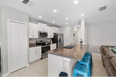 36412 Garden Wall Way, Zephyrhills, FL 33541 - Photo 36