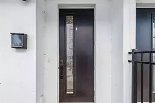 2724 5th Ave S, Saint Petersburg, FL 33712 - Photo 4