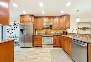 10200 Regal Dr, Largo, FL 33774 - Photo 16