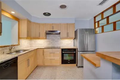 5135 101st Street N, Saint Petersburg, FL 33708 - Photo 8