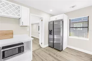 946 23rd Ave S, Saint Petersburg, FL 33705 - Photo 10