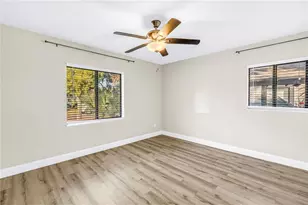 946 23rd Ave S, Saint Petersburg, FL 33705 - Photo 14