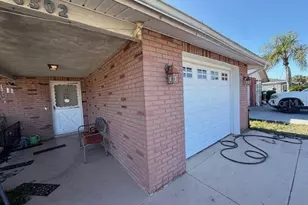 6302 Diamond Dr, New Port Richey, FL 34653 - Photo 2