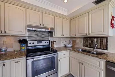 6104 Palma Del Mar Boulevard S #404, Saint Petersburg, FL 33715 - Photo 12