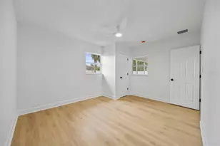 4311 Narvarez Way S, Saint Petersburg, FL 33712 - Photo 32