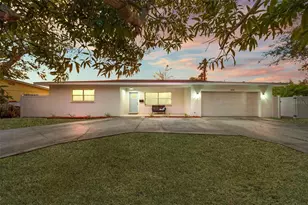 4311 Narvarez Way S, Saint Petersburg, FL 33712 - Photo 2