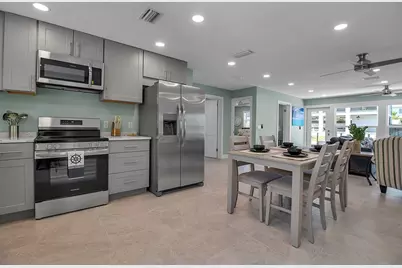 713 Saint Judes Drive S #2, Longboat Key, FL 34228 - Photo 4