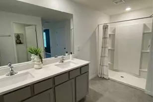 37059 Kings Crown Dr, Zephyrhills, FL 33541 - Photo 26