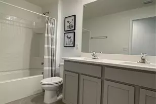 37059 Kings Crown Dr, Zephyrhills, FL 33541 - Photo 18
