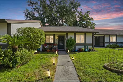 2948 Bancroft Circle E #B, Palm Harbor, FL 34683 - Photo 1