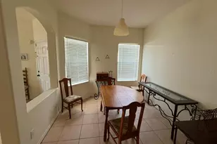 6928 Surrey Oak Dr, Apollo Beach, FL 33572 - Photo 6