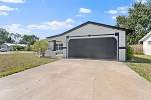 4235 Manxcat Ln, New Port Richey, FL 34653 - Photo 2