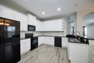 3433 Chapel Creek Cir, Wesley Chapel, FL 33544 - Photo 8