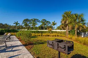 4119 Via Sienna Cir, Sarasota, FL 34243 - Photo 36