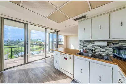 6210 Sun Boulevard #408, Saint Petersburg, FL 33715 - Photo 10