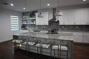 8331 Peggy St, Tampa, FL 33615 - Photo 6