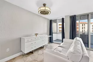 470 3rd St S, Saint Petersburg, FL 33701 - Photo 22