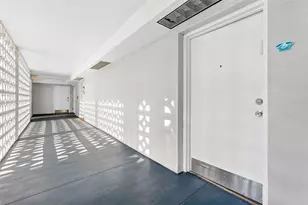 470 3rd St S, Saint Petersburg, FL 33701 - Photo 14