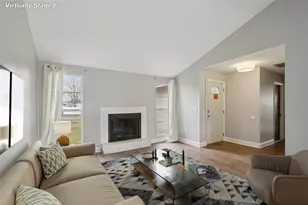 2120 Country Loop N, Lakeland, FL 33811 - Photo 2