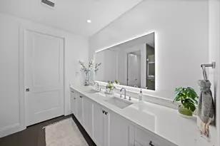 2910 W Barcelona St, Tampa, FL 33629 - Photo 36