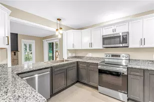 566 NW Magnolia Cir, Crystal River, FL 34428 - Photo 10