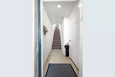 842 Tennyson Mill Circle, Tampa, FL 33619 - Photo 34