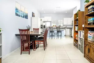 842 Tennyson Mill Cir, Tampa, FL 33619 - Photo 8