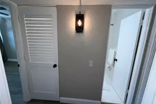 4153 57th St N, Kenneth City, FL 33709 - Photo 14