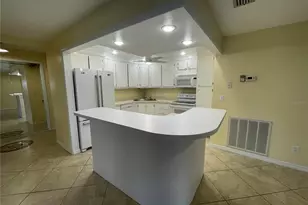 124 Dogwood Cir, Seminole, FL 33777 - Photo 8