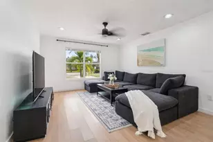 155 83rd Street N, Saint Petersburg, FL 33702 - Photo 2