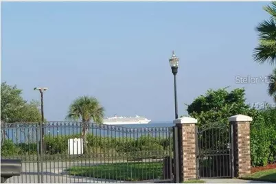 2945 Bayshore Pointe Drive, Tampa, FL 33611 - Photo 14