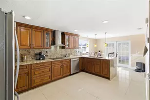 7102 Harbor Hills Ct, Tampa, FL 33615 - Photo 40