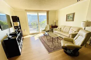 9 Haig Pl, Dunedin, FL 34698 - Photo 4