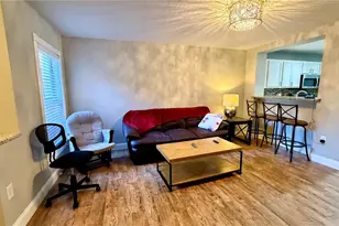 6930 Hawthorne Trace Ln, Riverview, FL 33578 - Photo 4