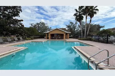 6930 Hawthorne Trace Lane, Riverview, FL 33578 - Photo 32