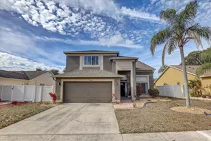 12657 Longcrest Dr, Riverview, FL 33579 - Photo 2