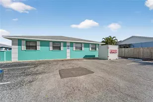 1041 Apollo Beach Blvd, Apollo Beach, FL 33572 - Photo 6