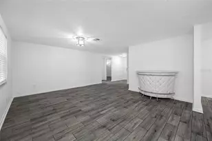 2804 Cedaridge Dr, Tampa, FL 33618 - Photo 42