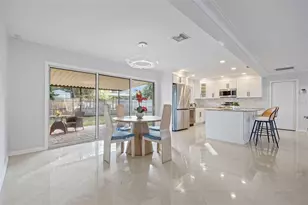 248 79th Ave NE, Saint Petersburg, FL 33702 - Photo 6