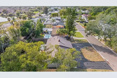 248 79th Avenue NE, Saint Petersburg, FL 33702 - Photo 36