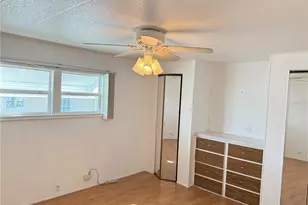 653 Mt Lancaster Ave NE, Saint Petersburg, FL 33702 - Photo 8