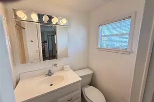 653 Mt Lancaster Ave NE, Saint Petersburg, FL 33702 - Photo 6