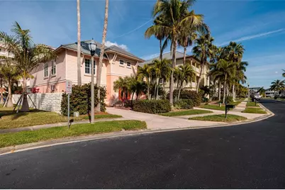 102 Wimbledon Court, Redington Shores, FL 33708 - Photo 38