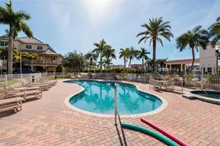 102 Wimbledon Ct, Redington Shores, FL 33708 - Photo 42